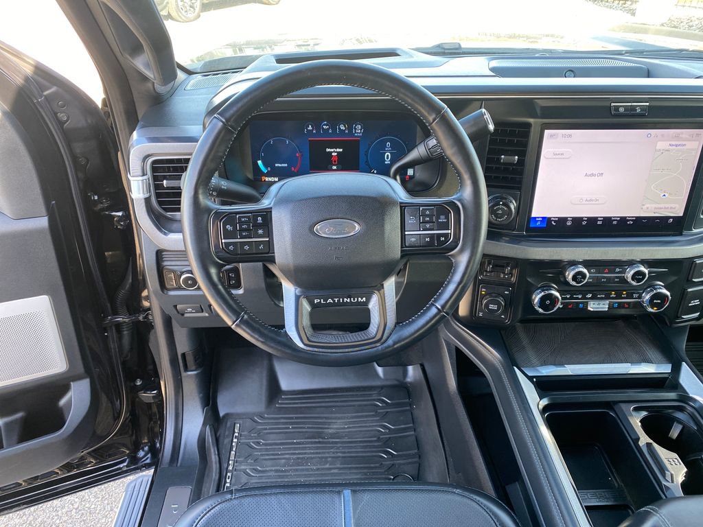 Used 2025 Ford F250 Platinum w/ FX4 Off-Road Package AWD/4WD image 15
