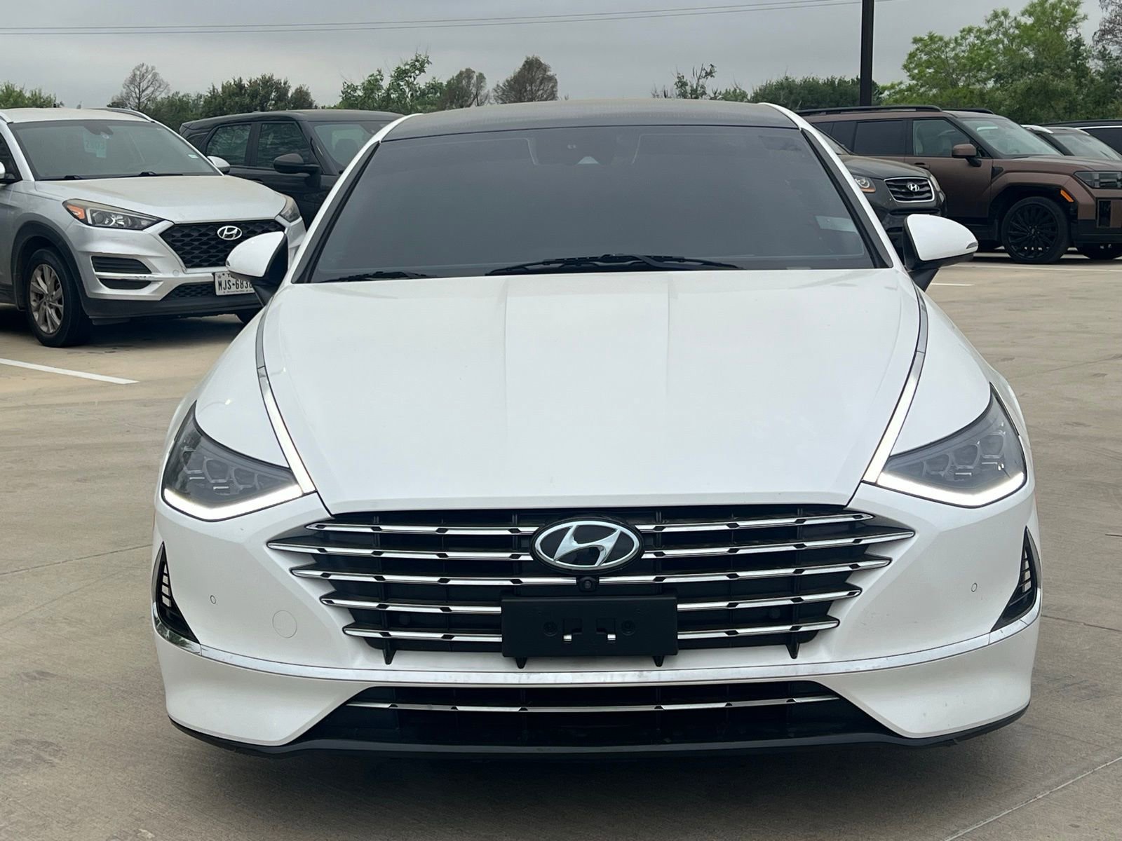 Certified 2022 Hyundai Sonata Limited FWD image 2