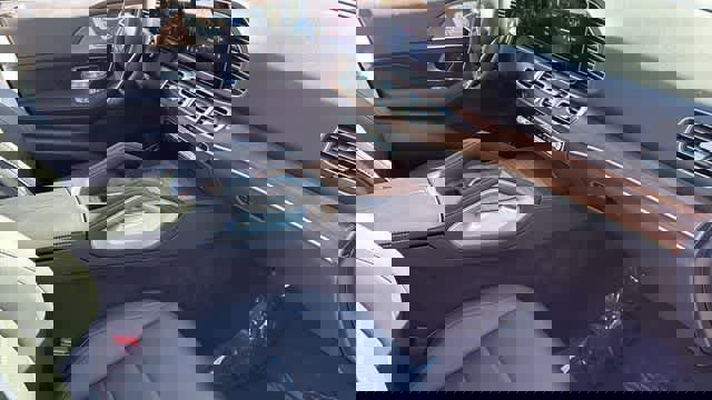 Certified 2025 Mercedes-Benz GLE 350 4MATIC image 37