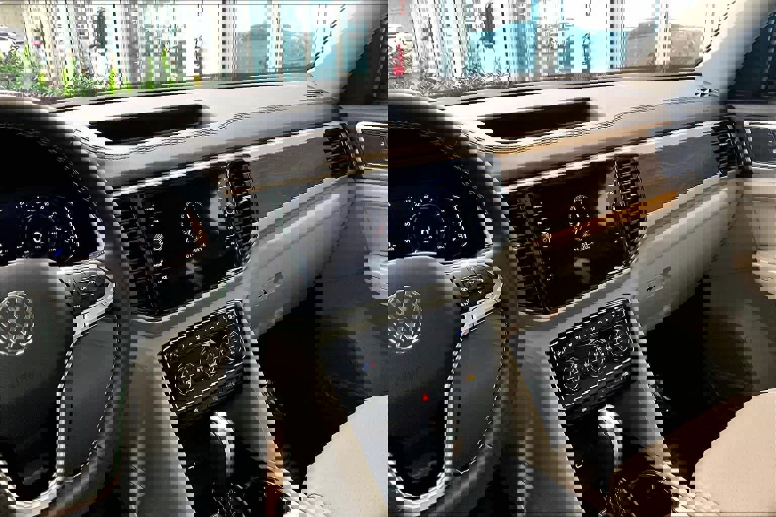 Used 2023 Volkswagen Atlas SE w/ Panoramic Sunroof Package image 6