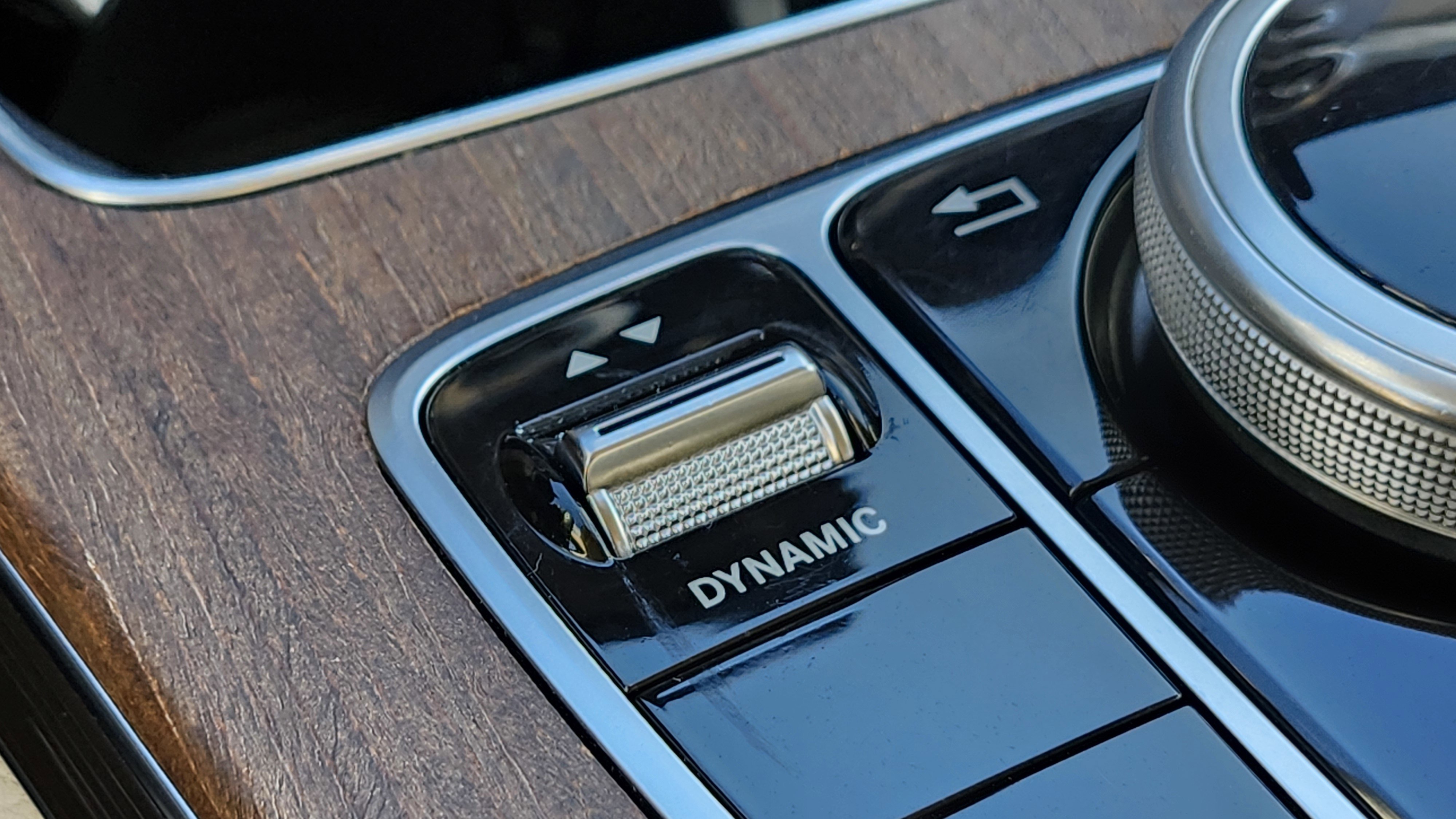 Used 2019 Mercedes-Benz C 300 4MATIC Sedan image 33