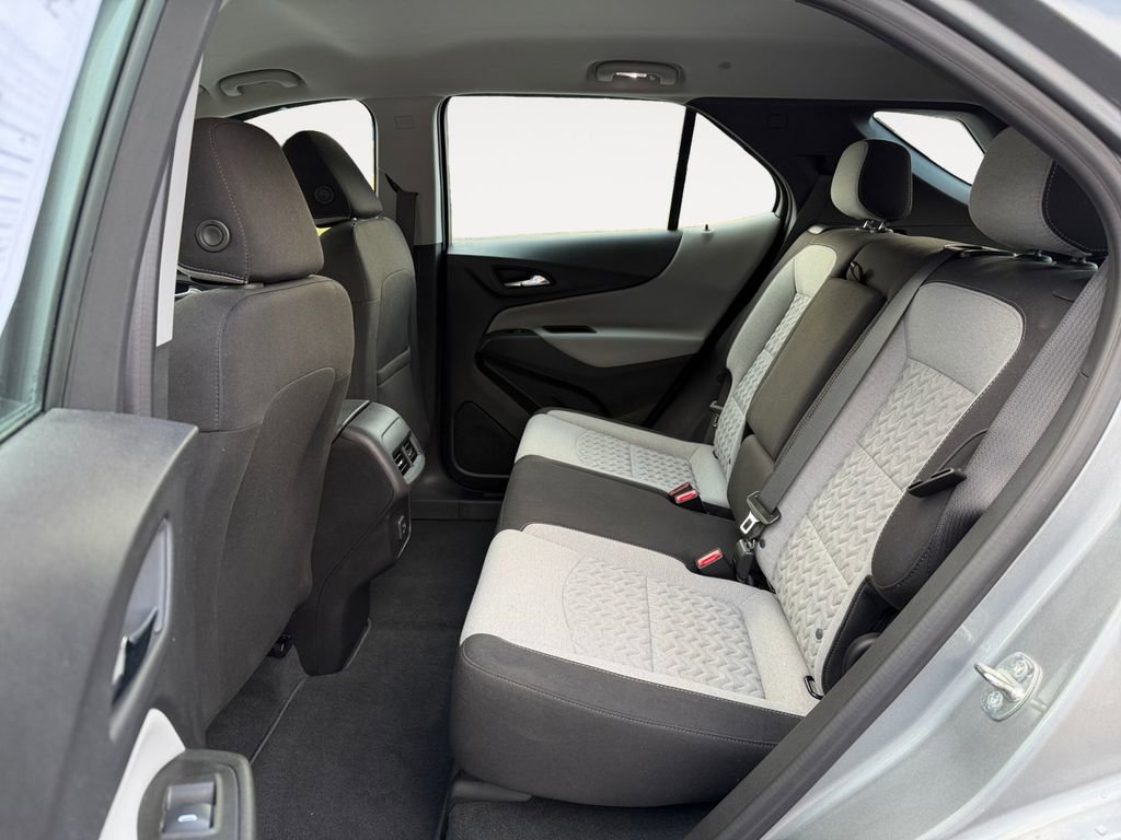 Used 2024 Chevrolet Equinox LS w/ Driver Confidence II Package image 30