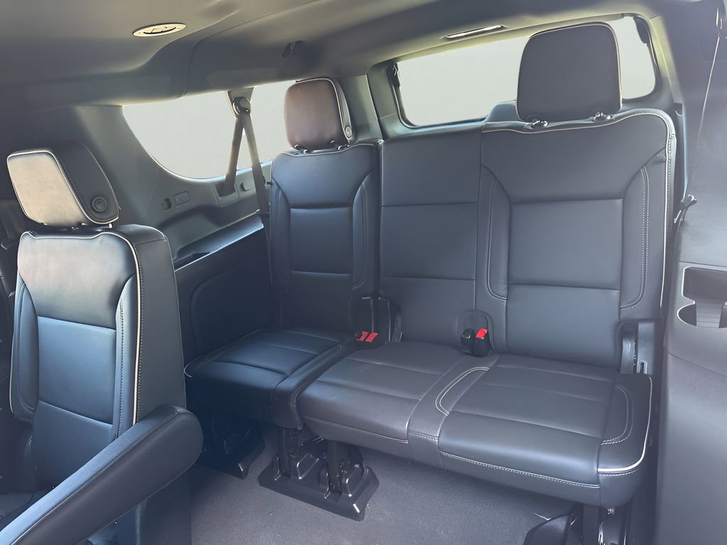 Used 2025 GMC Yukon XL Elevation w/ LPO, Elevation Black Package AWD/4WD image 35