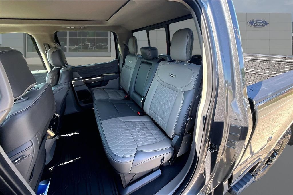 New 2026 Ford F250 Platinum w/ Platinum Plus Package AWD/4WD image 28