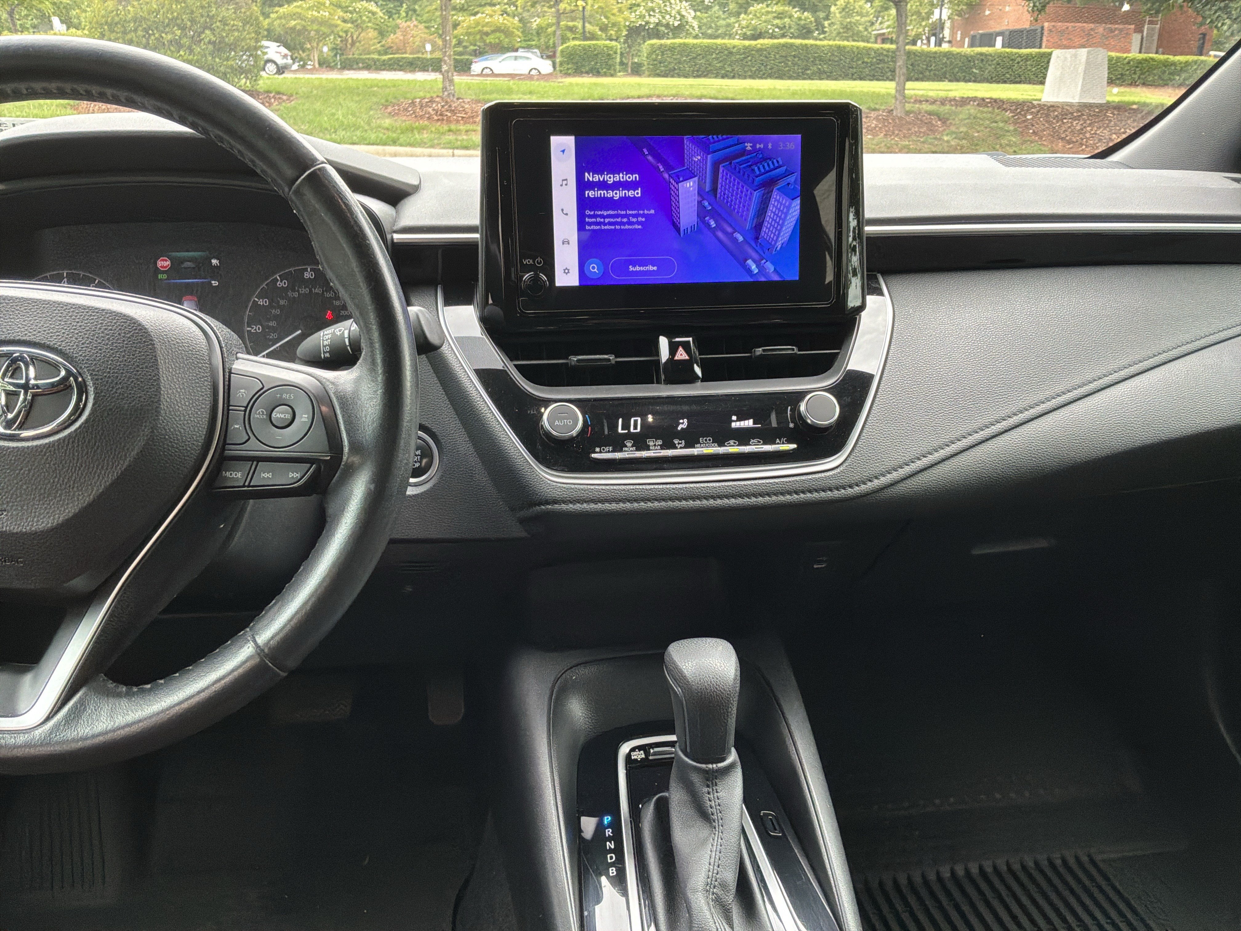 Used 2023 Toyota Corolla SE FWD image 29