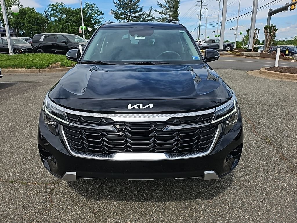 Used 2025 Kia Seltos S AWD/4WD image 3