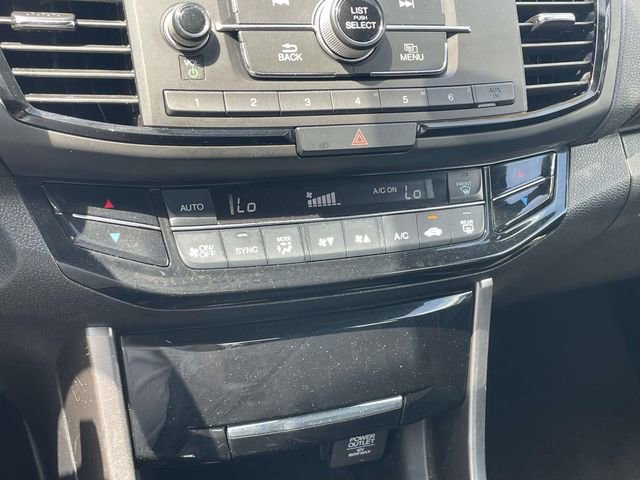 Used 2017 Honda Accord Sport Special Edition image 34