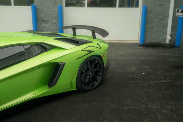 Used 2016 Lamborghini Aventador LP 750-4 Superveloce AWD/4WD image 32