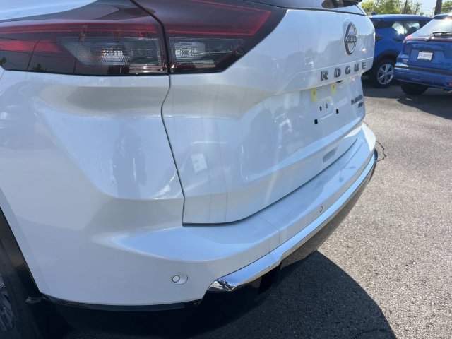 New 2026 Nissan Rogue Platinum AWD/4WD image 10