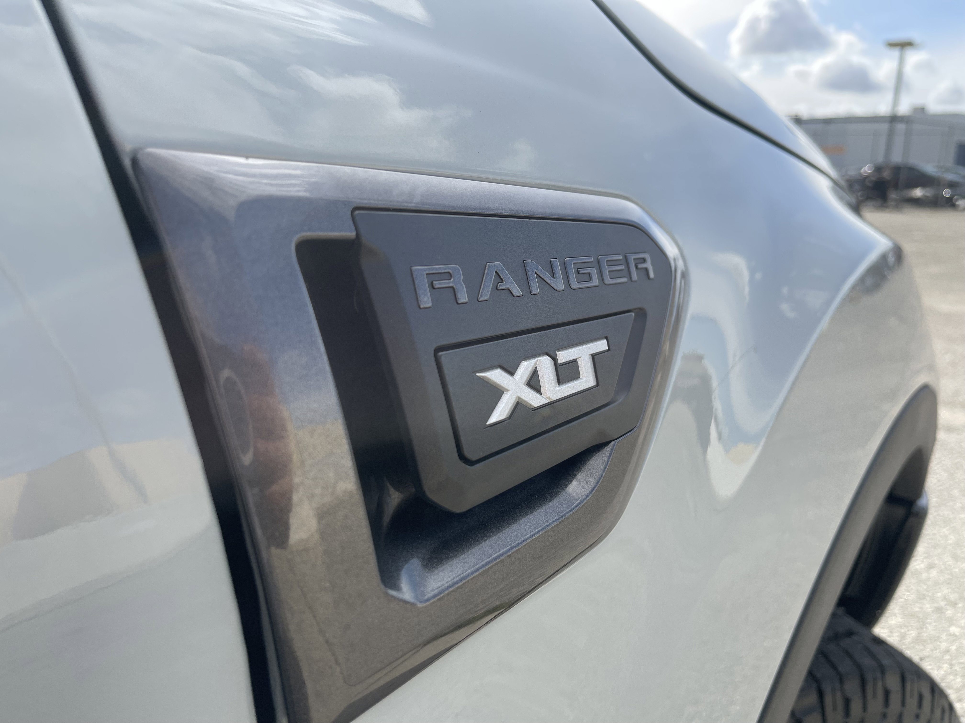 Used 2023 Ford Ranger XLT w/ Equipment Group 301A Mid image 9