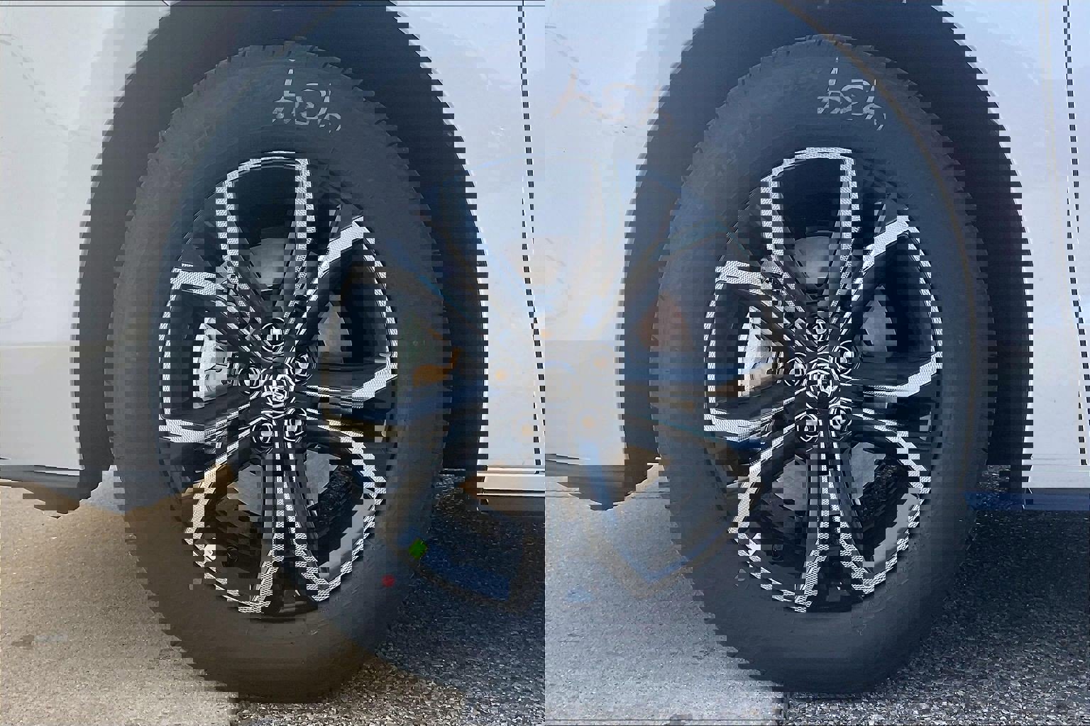 New 2026 Toyota Sienna Platinum image 15