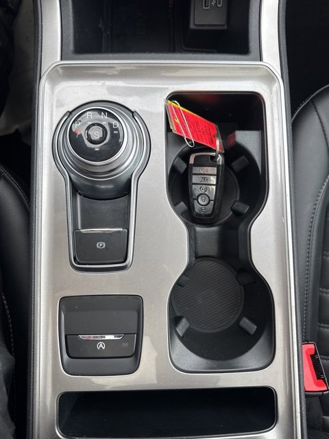 Used 2024 Ford Edge SEL w/ Convenience Package image 38