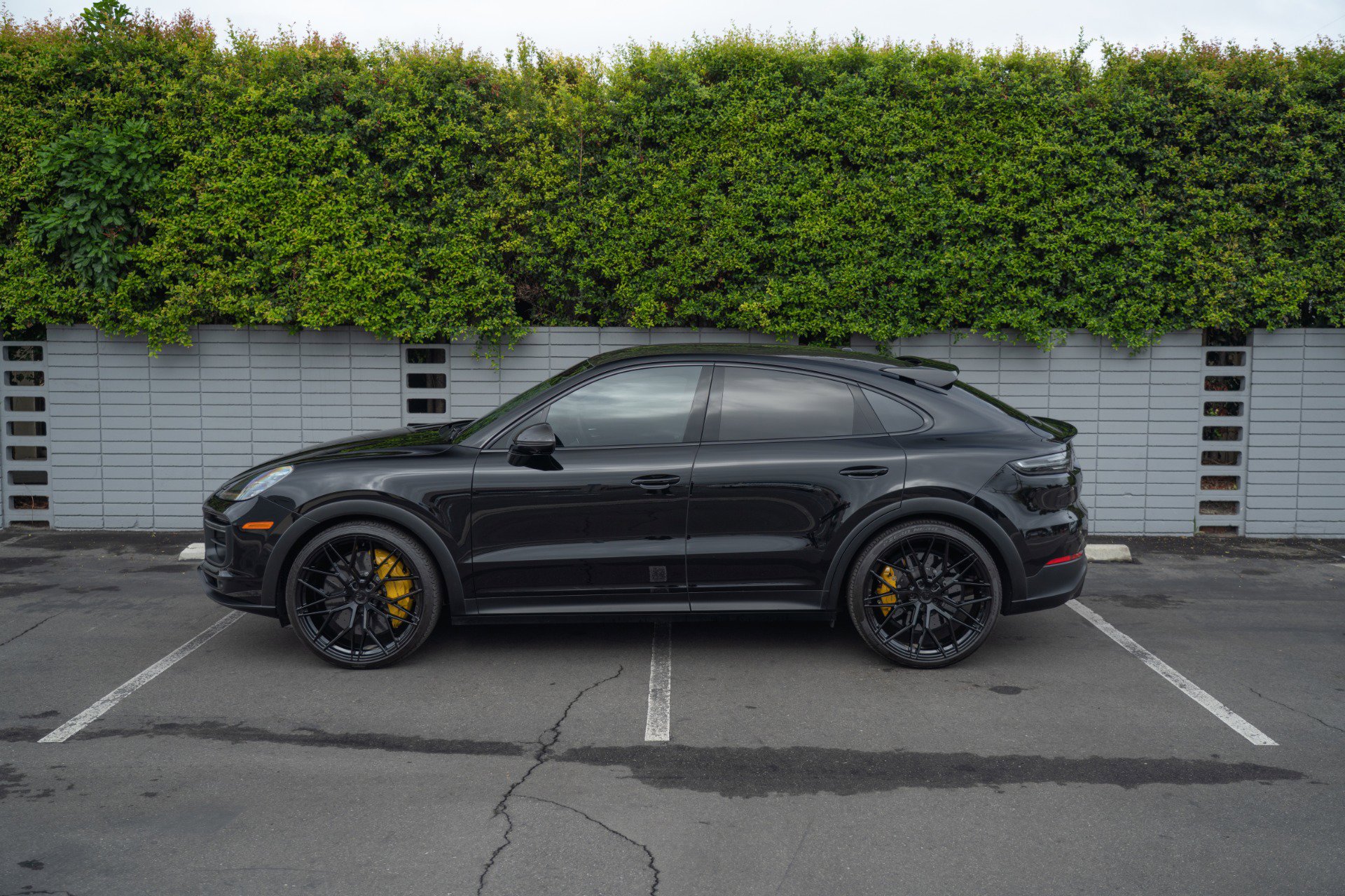 Used 2023 Porsche Cayenne Turbo GT image 23