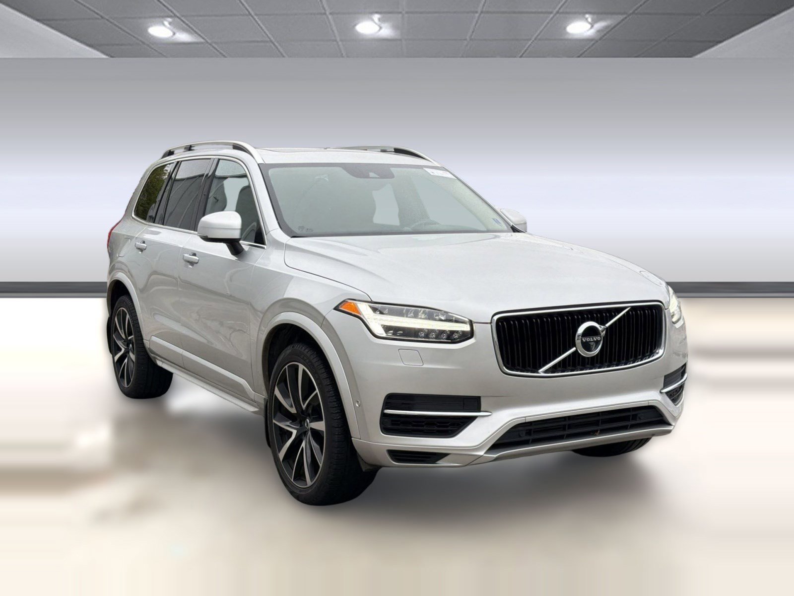Used 2018 Volvo XC90 T8 Momentum w/ Convenience Package image 7