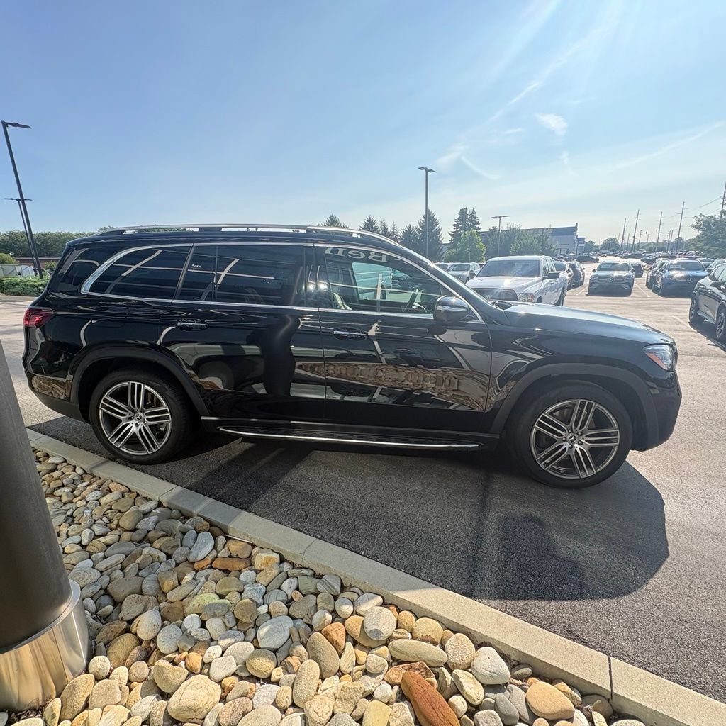 Used 2024 Mercedes-Benz GLS 450 4MATIC image 5