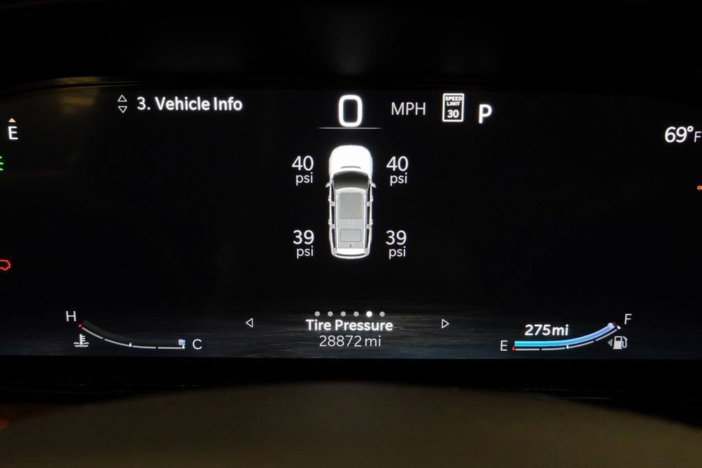 Certified 2024 Jeep Grand Wagoneer Series III w/ Rear Seat Video Group 1 image 32