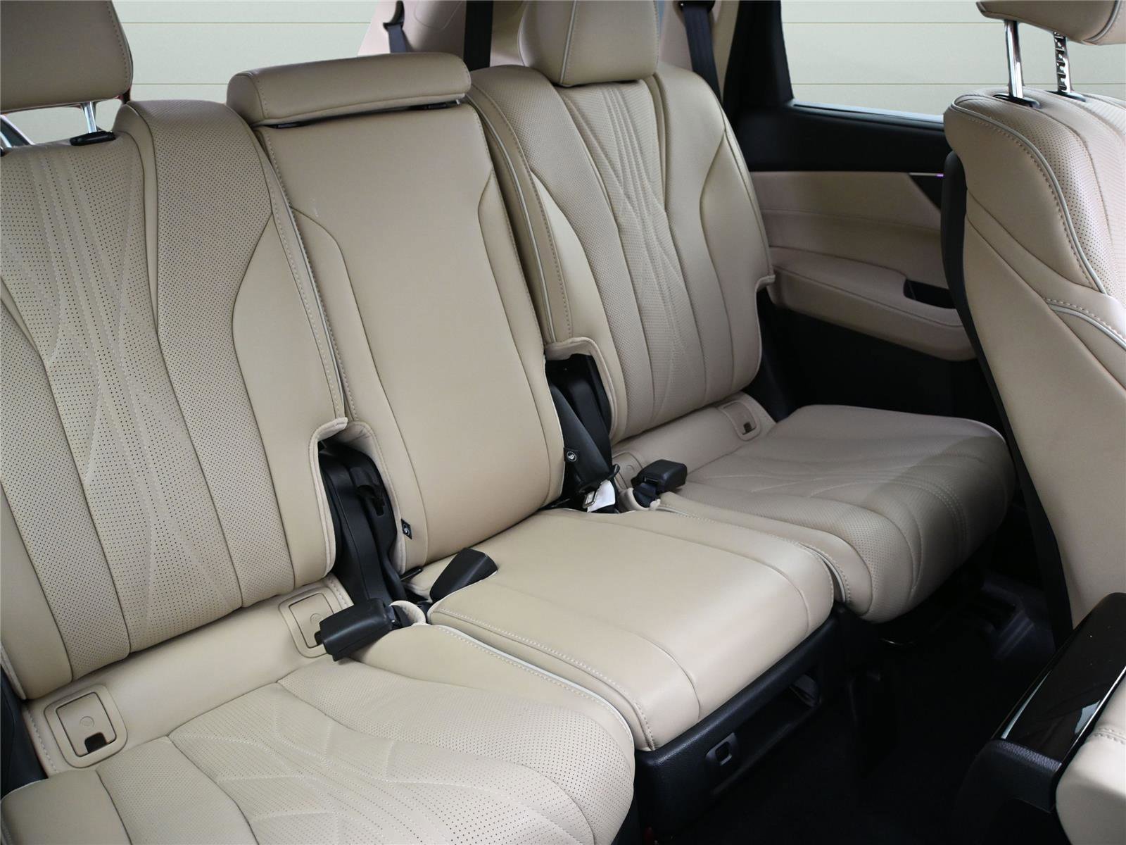 Certified 2026 Acura MDX SH-AWD w/ Advance Package image 18