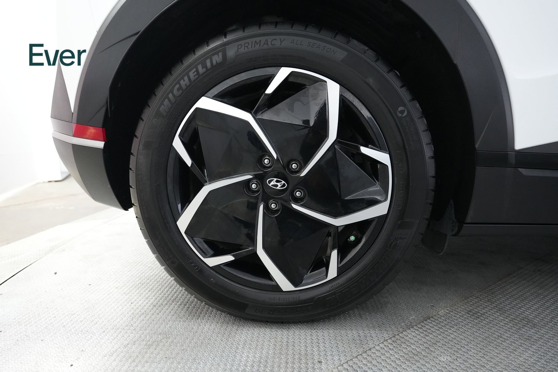 Used 2024 Hyundai Ioniq 5 SEL RWD image 22