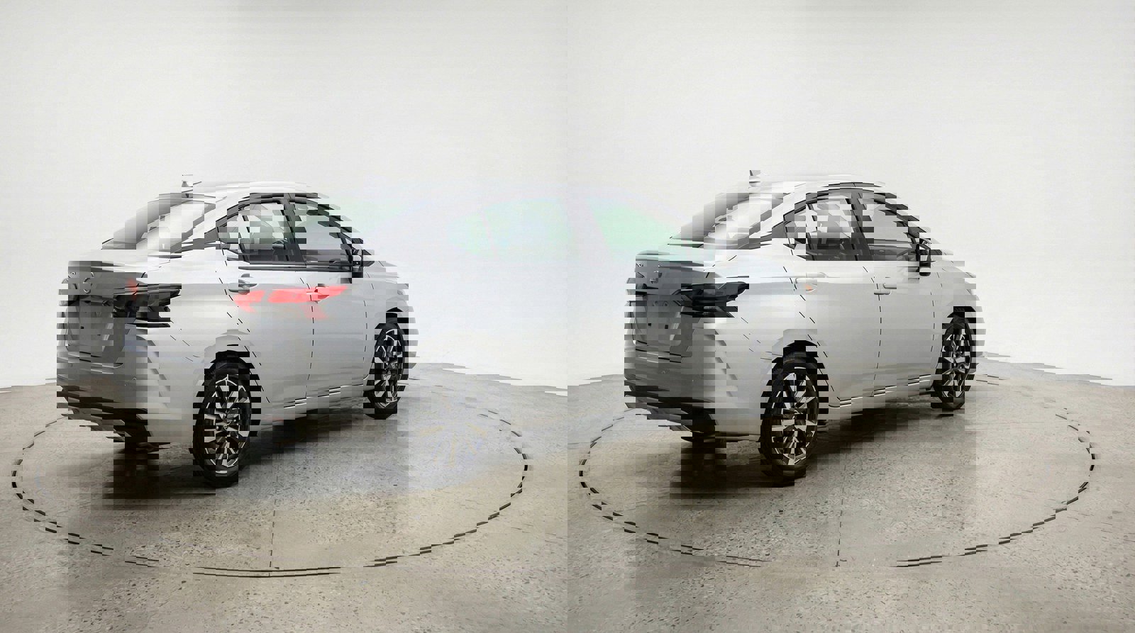 Used 2025 Nissan Versa SV image 7