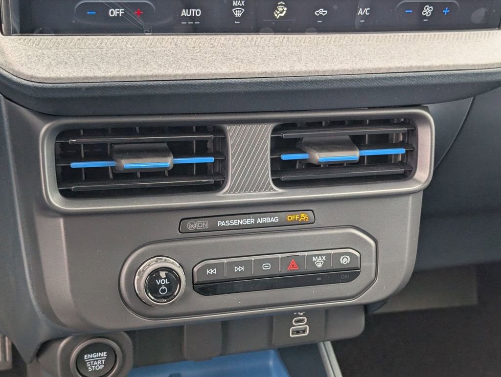 New 2025 Ford Maverick XLT w/ Equipment Group 301A image 36