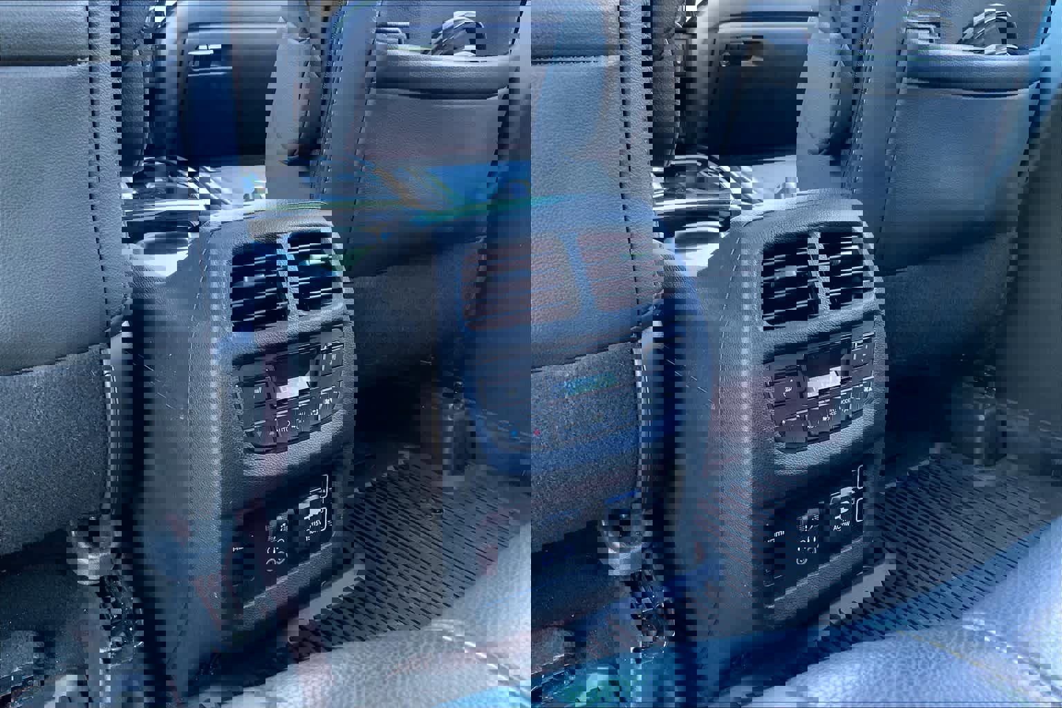 Used 2019 Honda Pilot Touring image 35