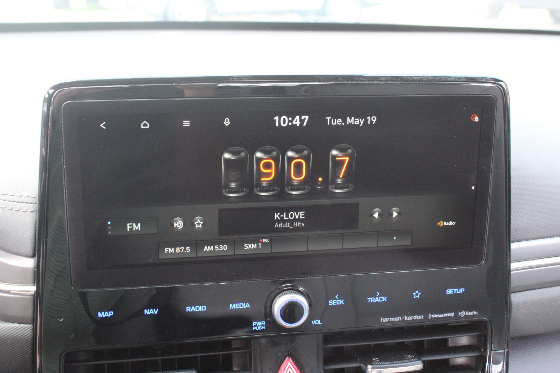Used 2022 Hyundai Ioniq Limited FWD image 21