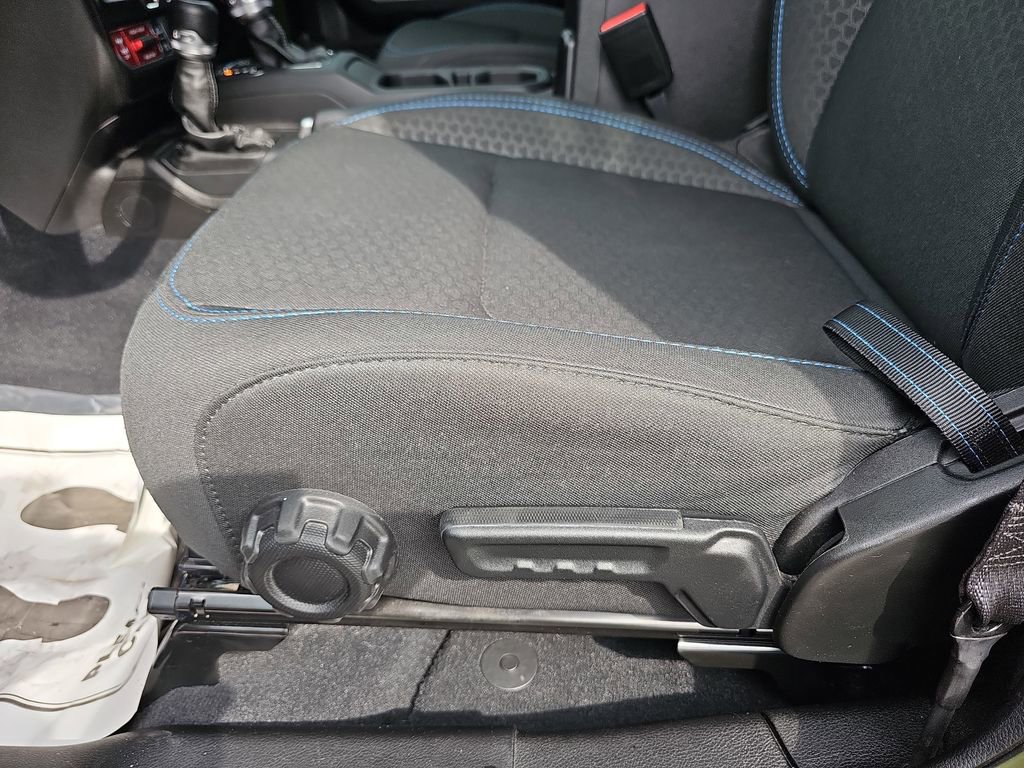 Used 2024 Jeep Wrangler Unlimited Rubicon 4xe w/ Technology Group image 32