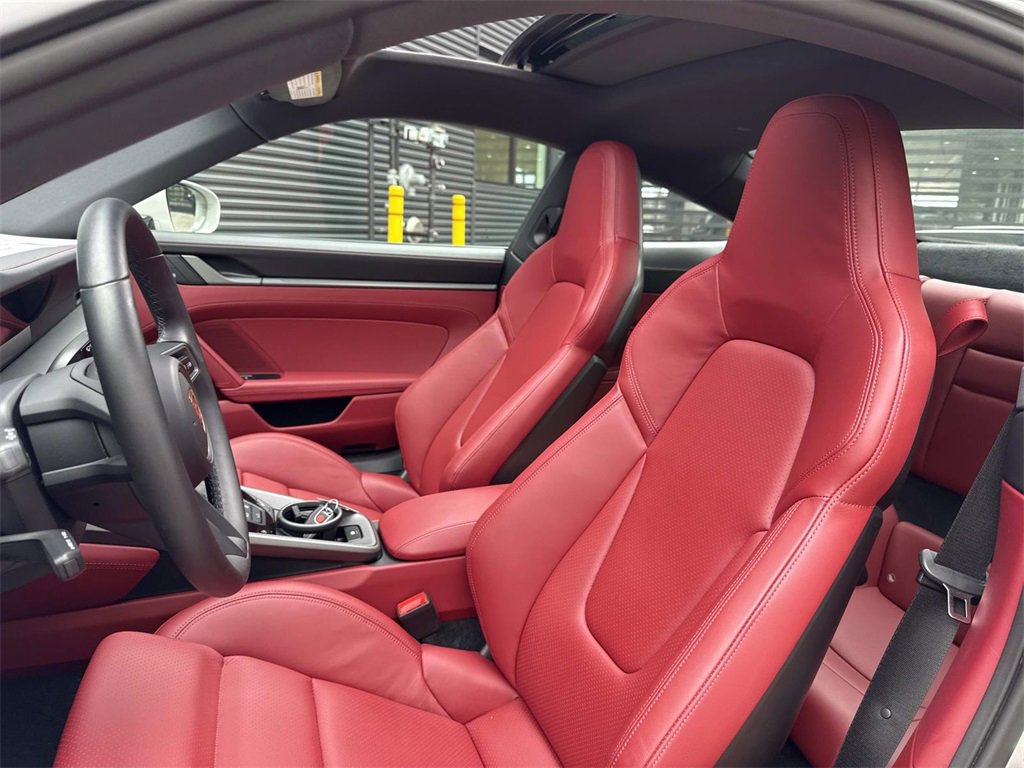 Used 2024 Porsche 911 Carrera S image 5