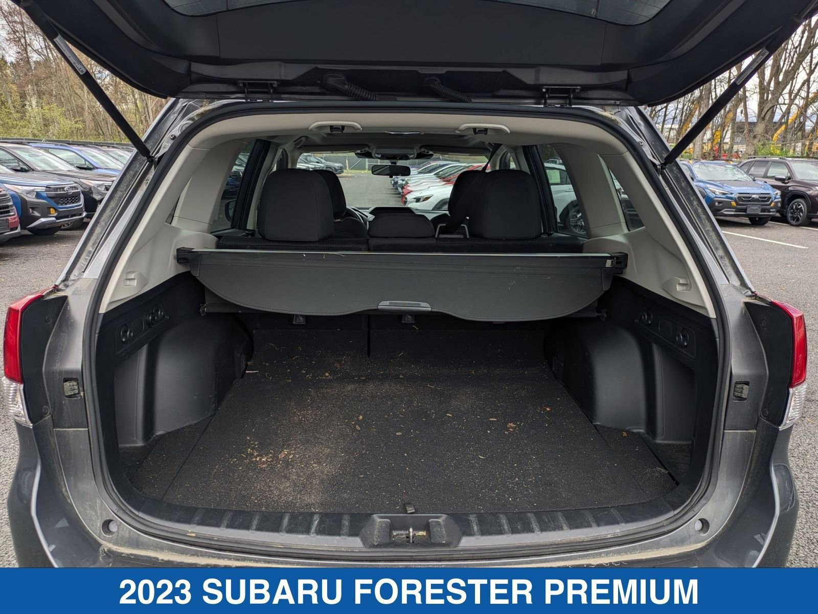 Used 2023 Subaru Forester Premium image 33