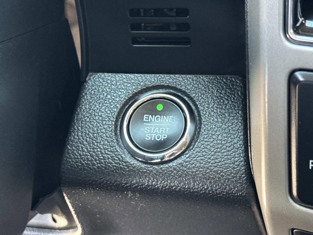 Certified 2019 Ford F150 Lariat image 17