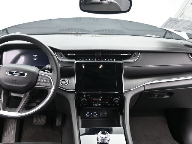 Used 2024 Jeep Grand Cherokee L Laredo AWD/4WD image 26
