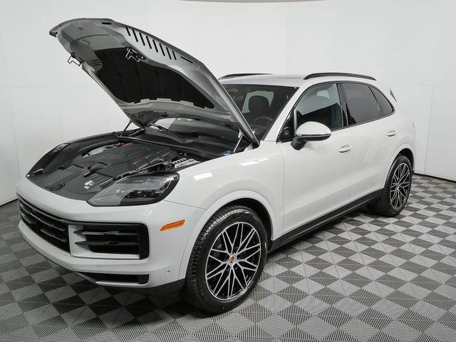 New 2026 Porsche Cayenne image 34