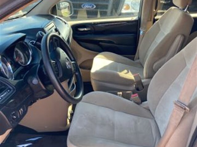 Used 2014 Dodge Grand Caravan SE w/ Quick Order Package 29E SE FWD image 7