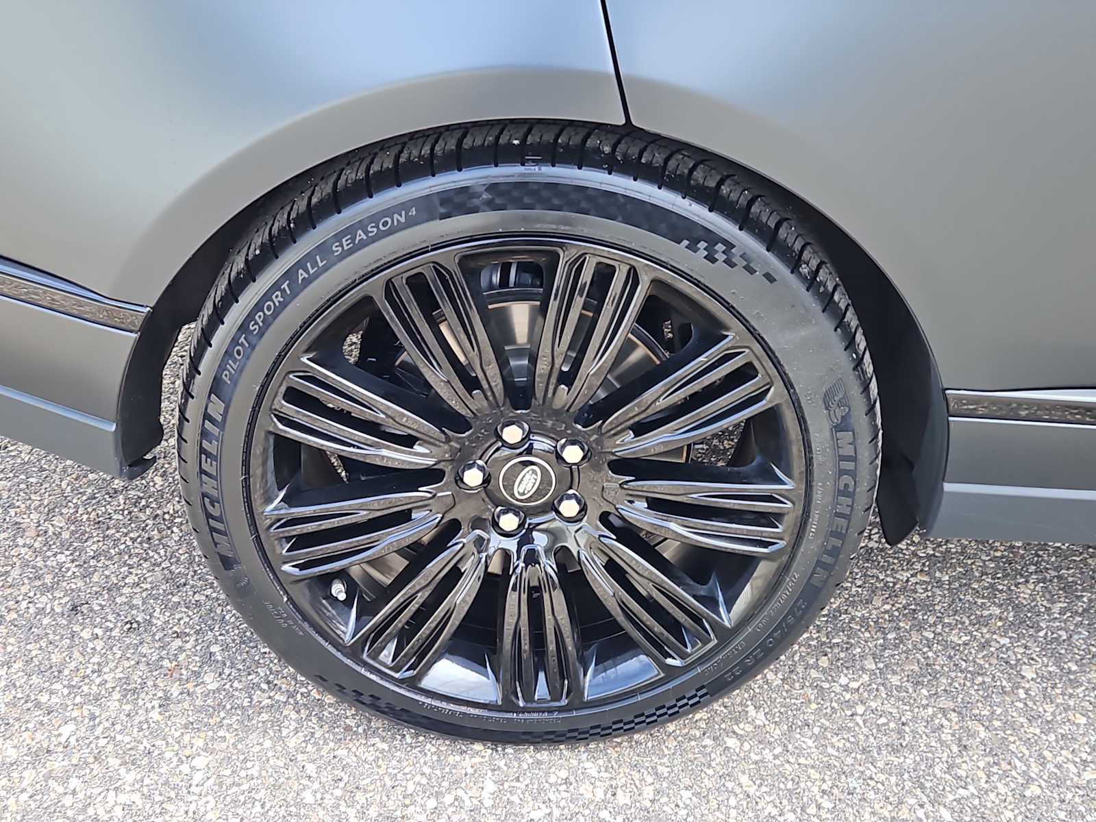 Used 2021 Land Rover Range Rover P525 Westminster Edition image 8