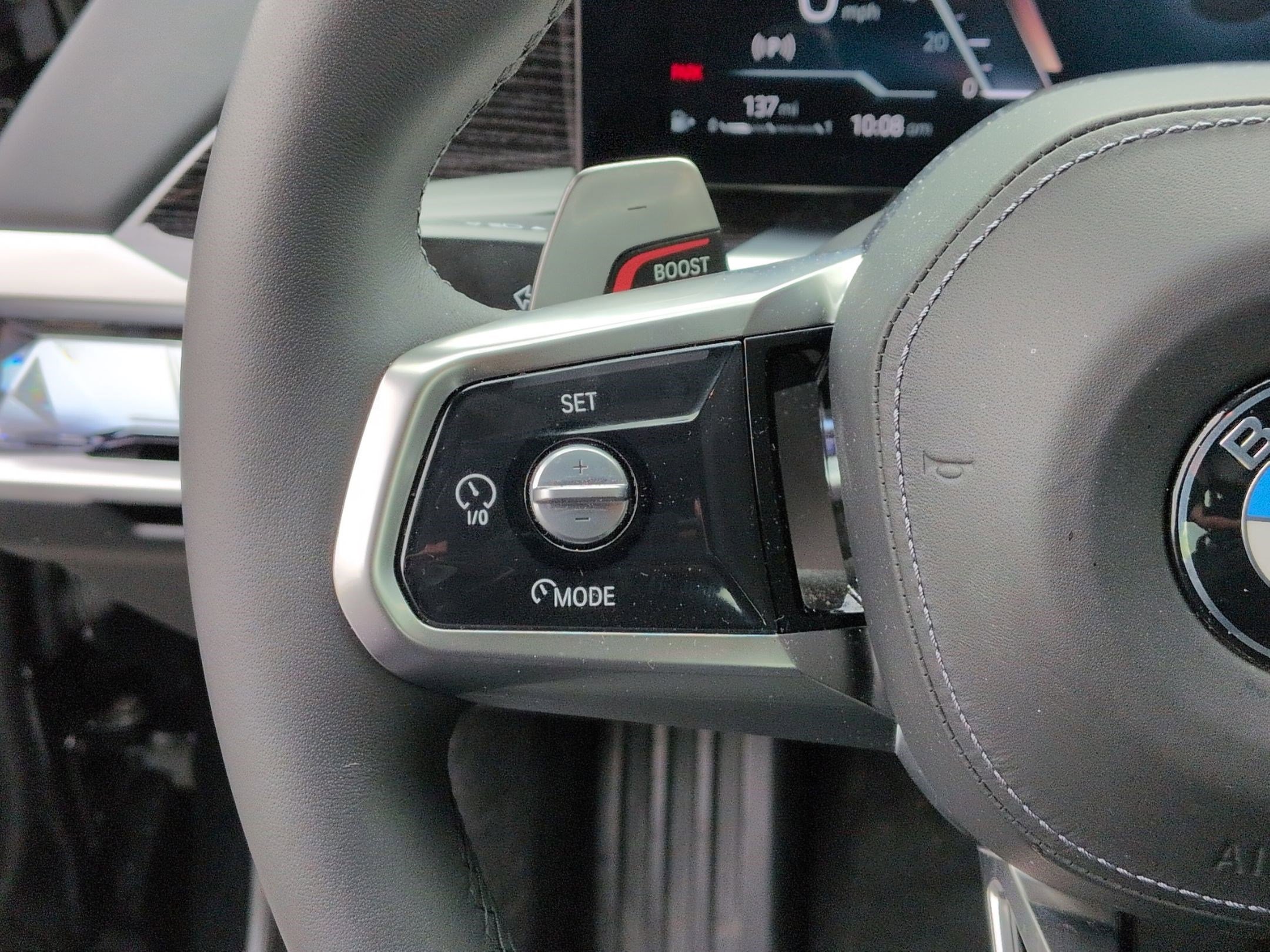 Used 2026 BMW 740i w/ Premium Package RWD image 18