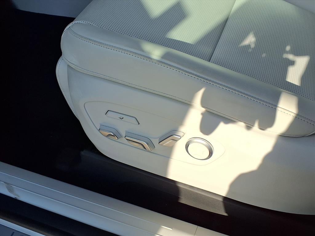 New 2026 Hyundai Ioniq 9 Limited image 13