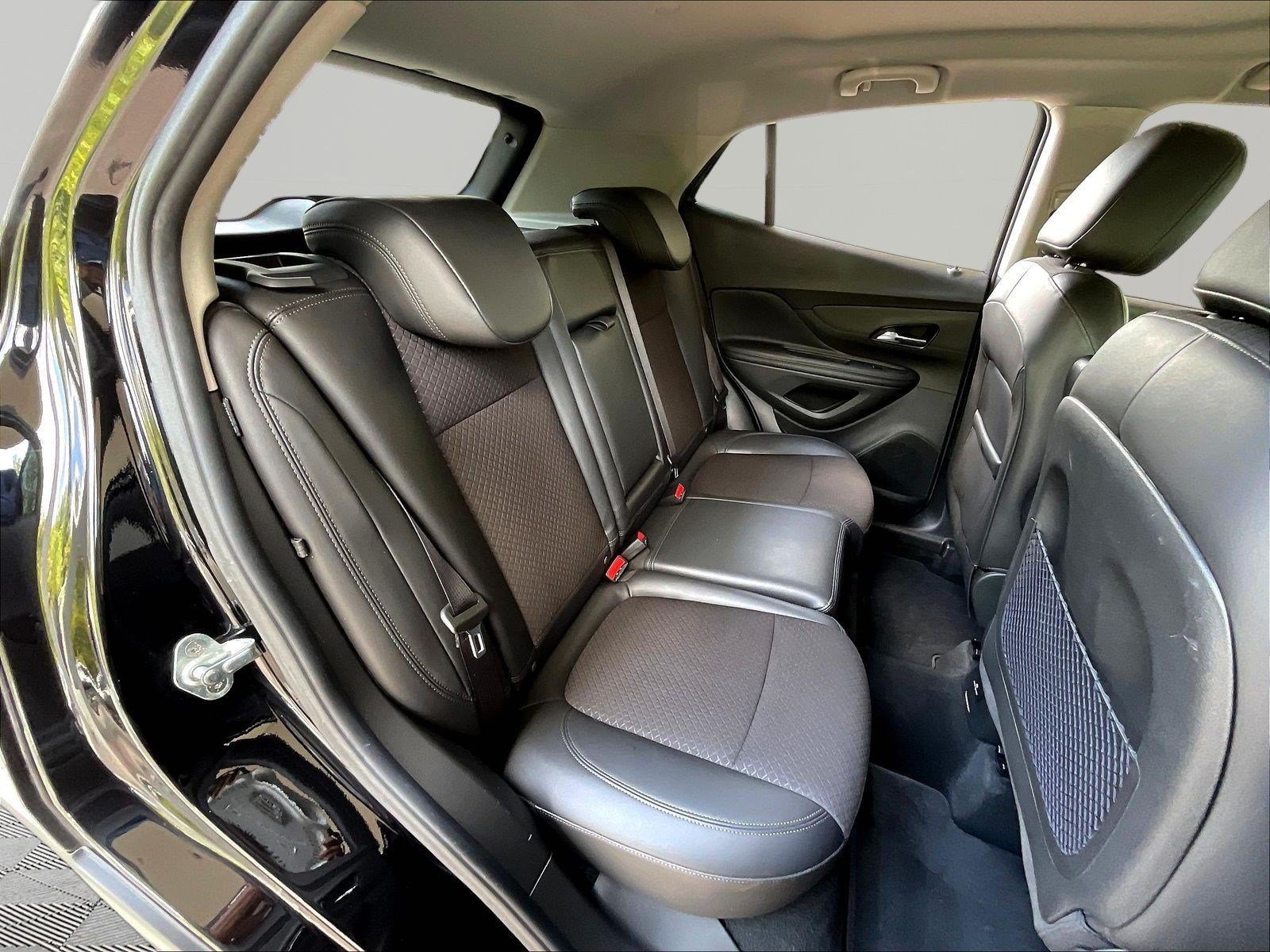 Used 2021 Buick Encore Preferred w/ Safety Package FWD image 24