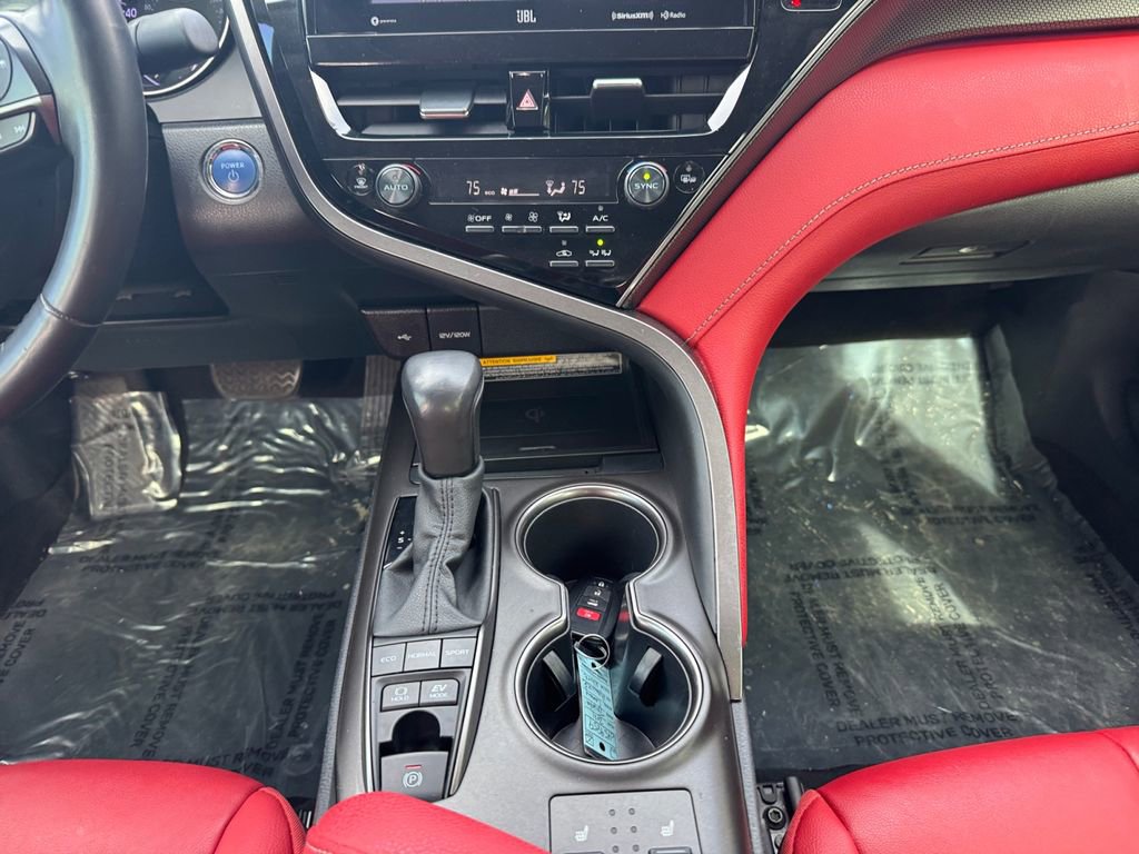 Used 2021 Toyota Camry XSE w/ Navigation Upgrade Package image 11