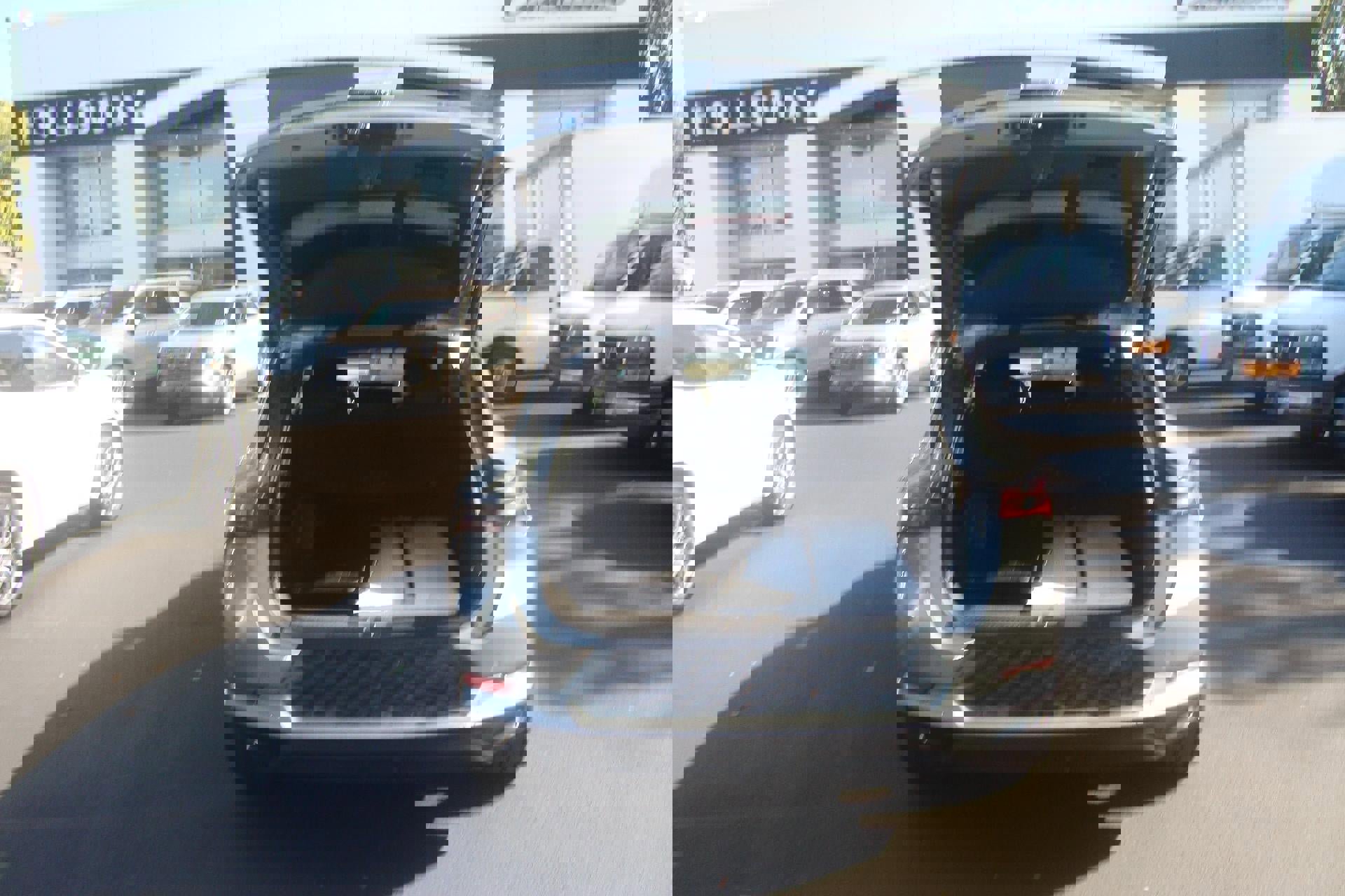 Used 2025 Chevrolet Equinox EV RS image 7