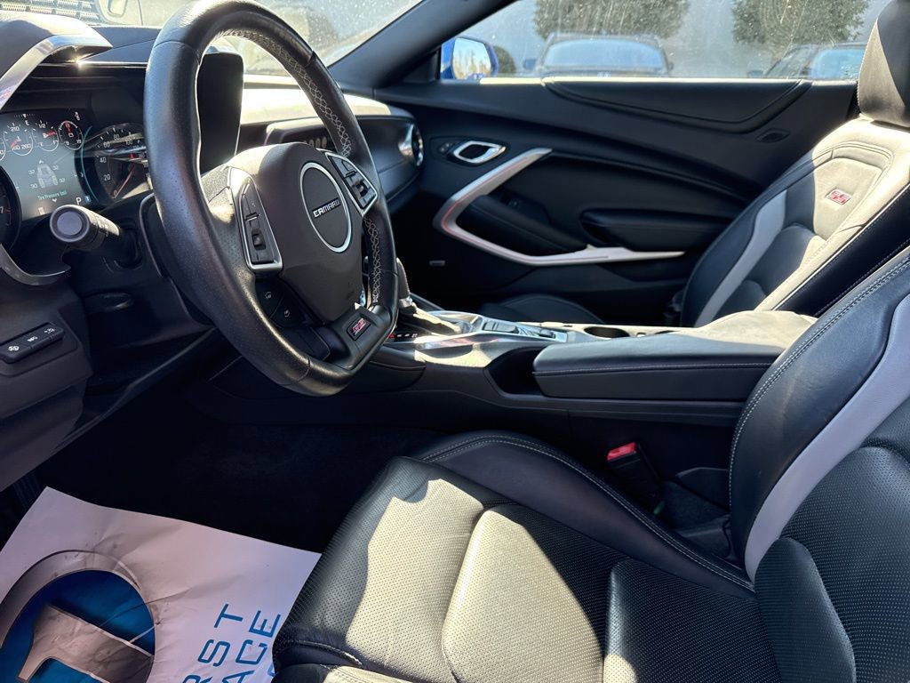 Used 2016 Chevrolet Camaro SS image 12