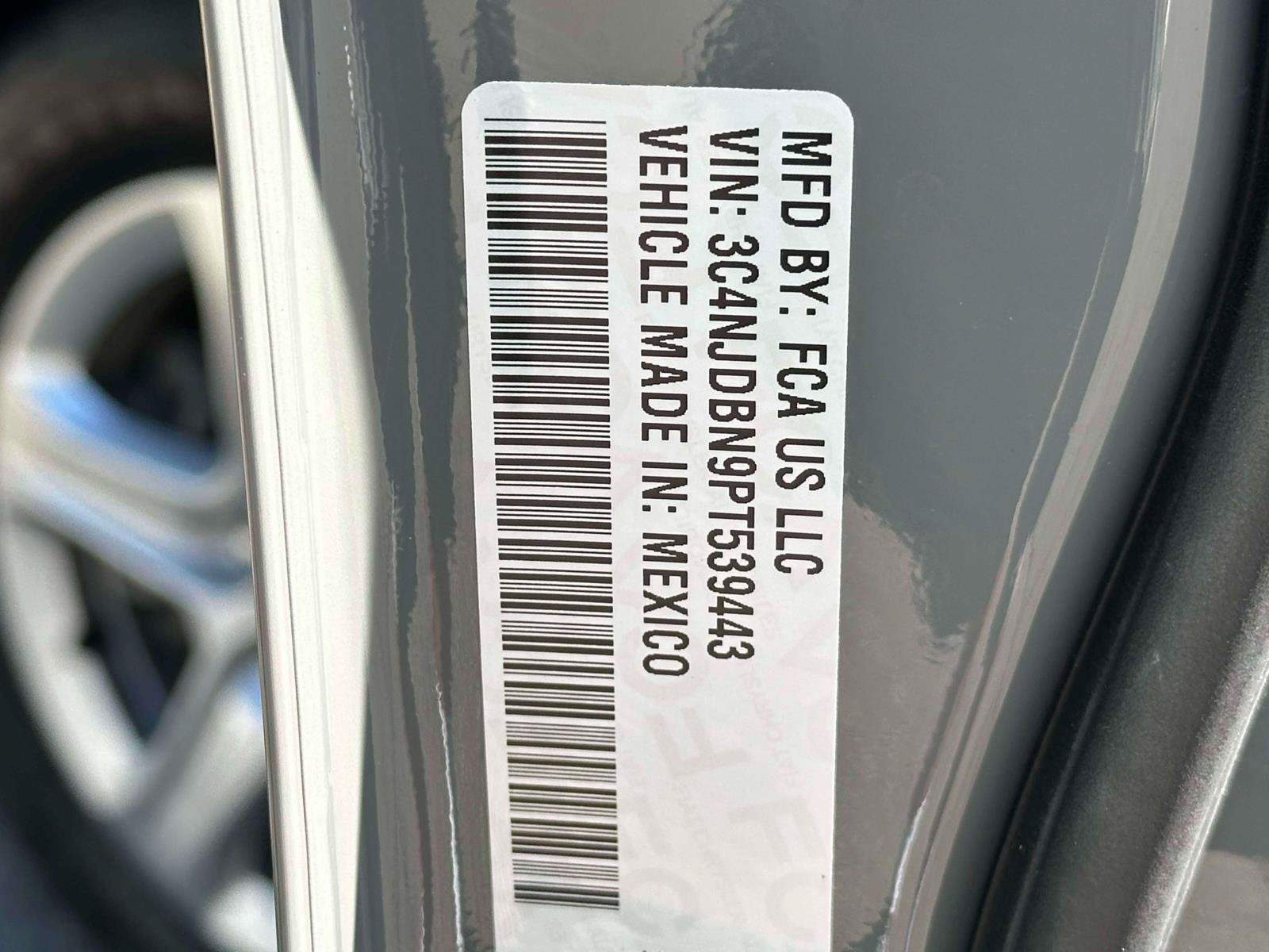 Used 2023 Jeep Compass Latitude AWD/4WD image 17