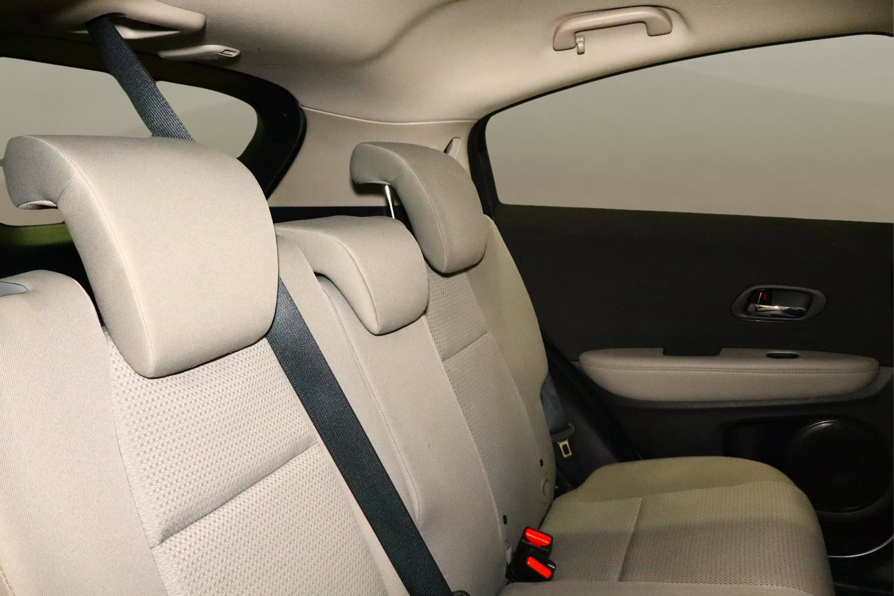 Used 2022 Honda HR-V LX image 14