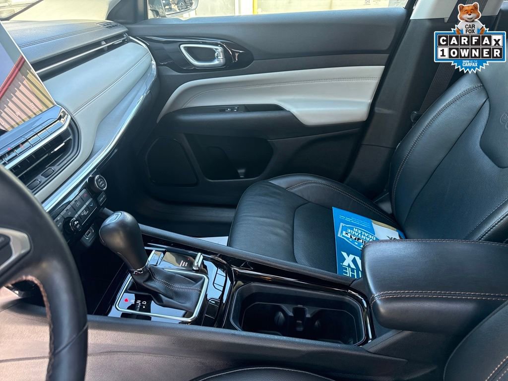 Certified 2022 Jeep Compass Limited AWD/4WD image 17