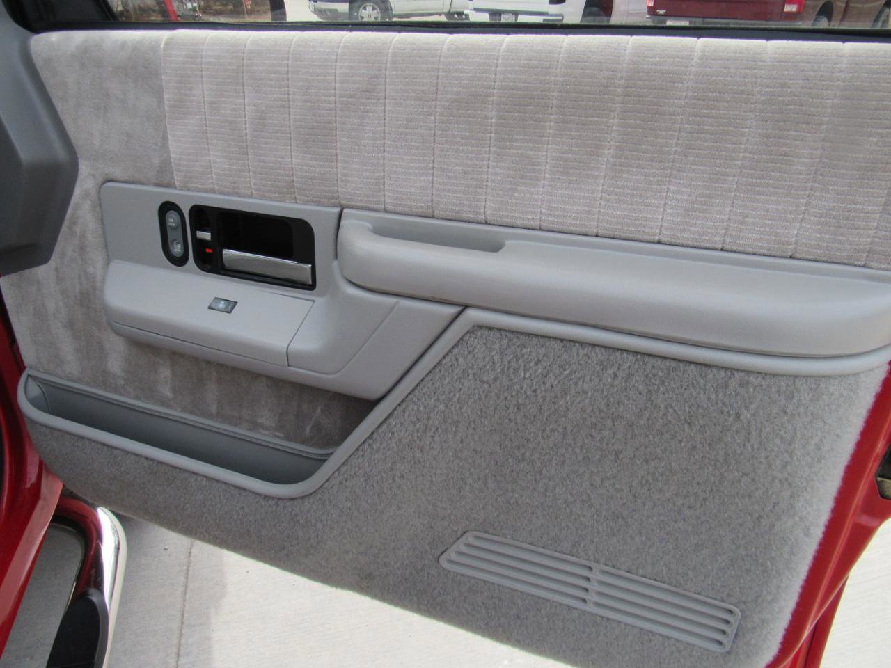 Used 1992 Chevrolet Blazer 4WD image 31