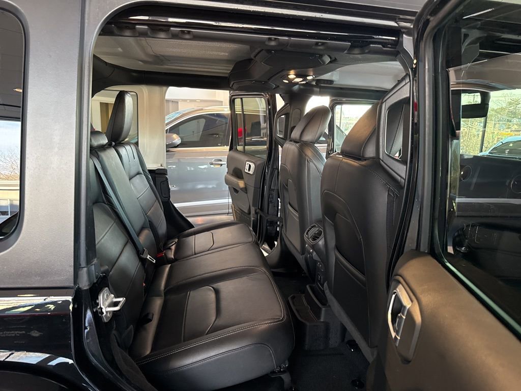 Used 2022 Jeep Wrangler Unlimited Sahara w/ Cold Weather Group image 29