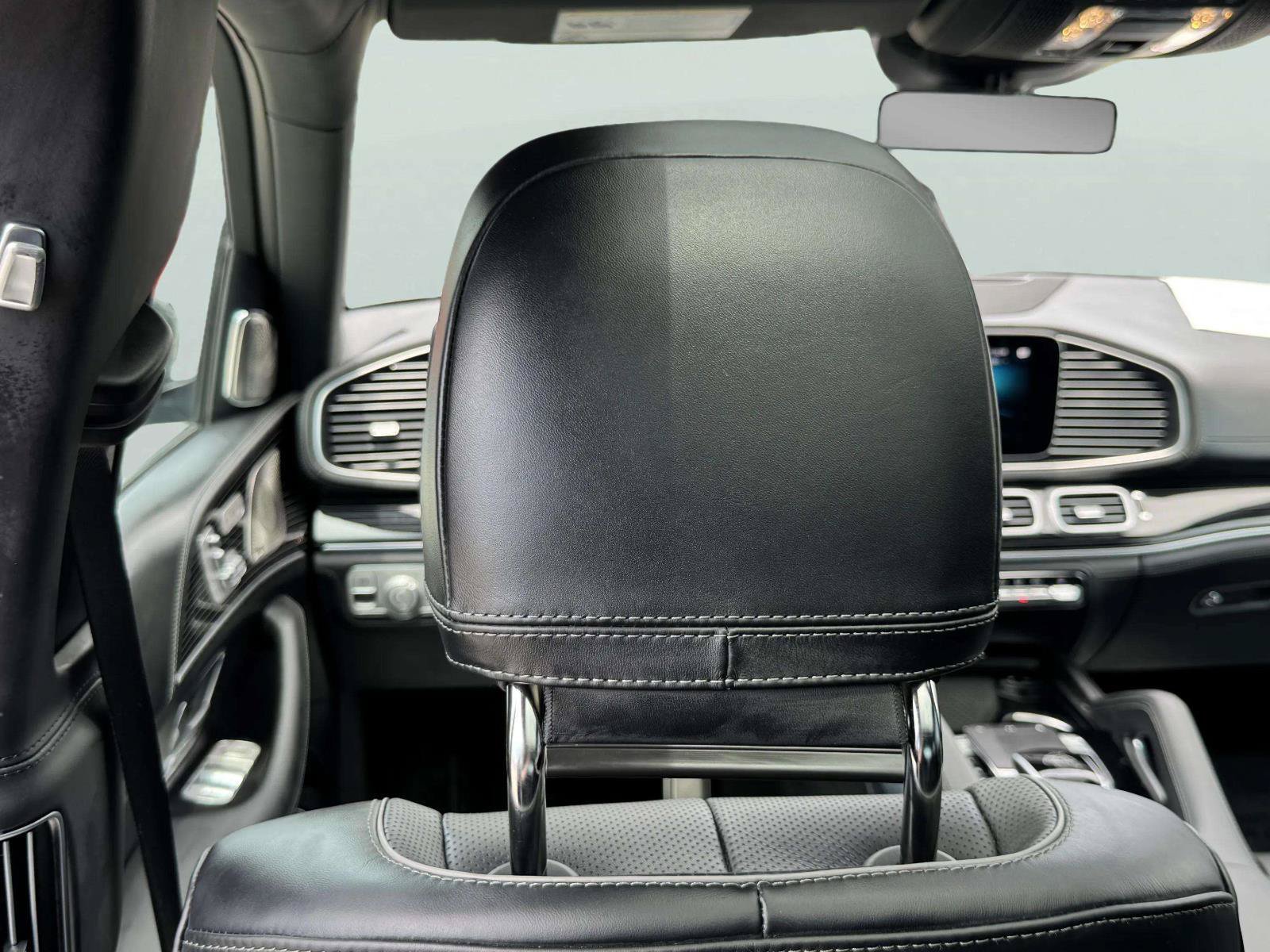 Used 2022 Mercedes-Benz Maybach GLS 600 4MATIC image 69