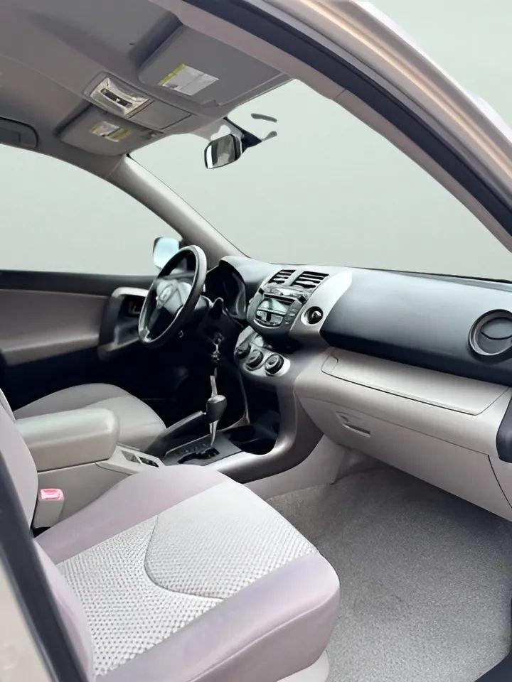 Used 2007 Toyota RAV4 2WD image 20