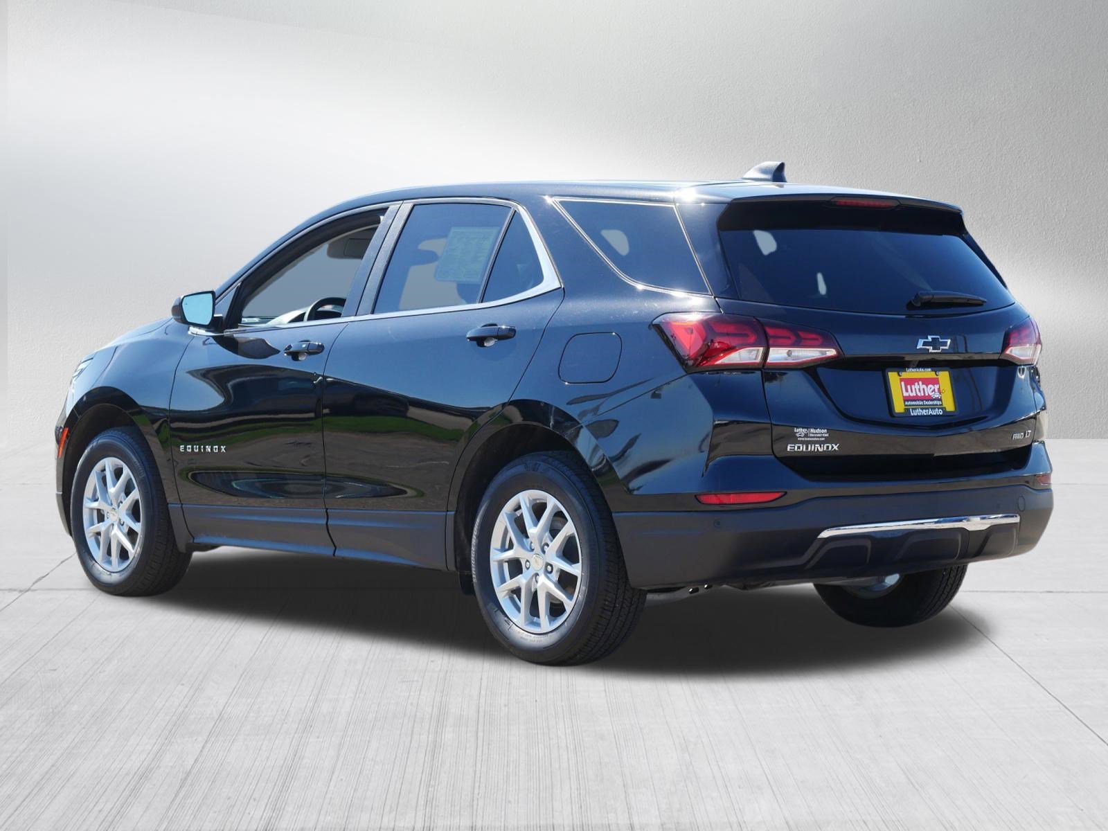 Used 2024 Chevrolet Equinox LT w/ LPO, Floor Liner Package AWD/4WD image 5