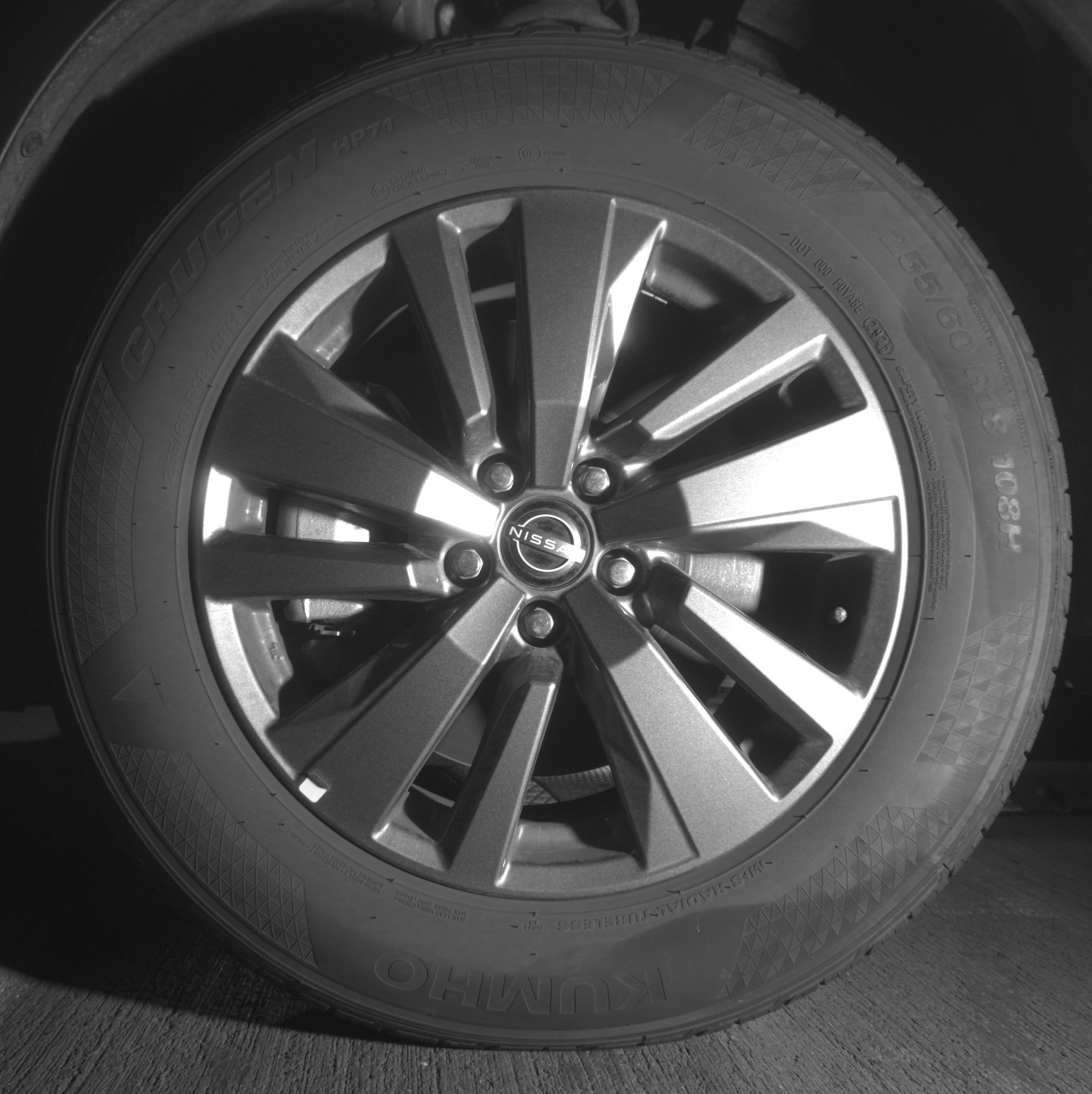 Used 2025 Nissan Pathfinder SV image 12