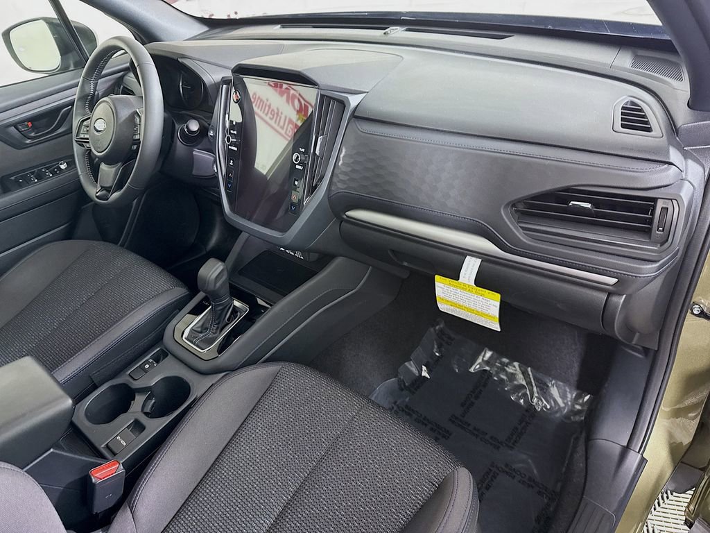 Used 2025 Subaru Forester Premium image 31